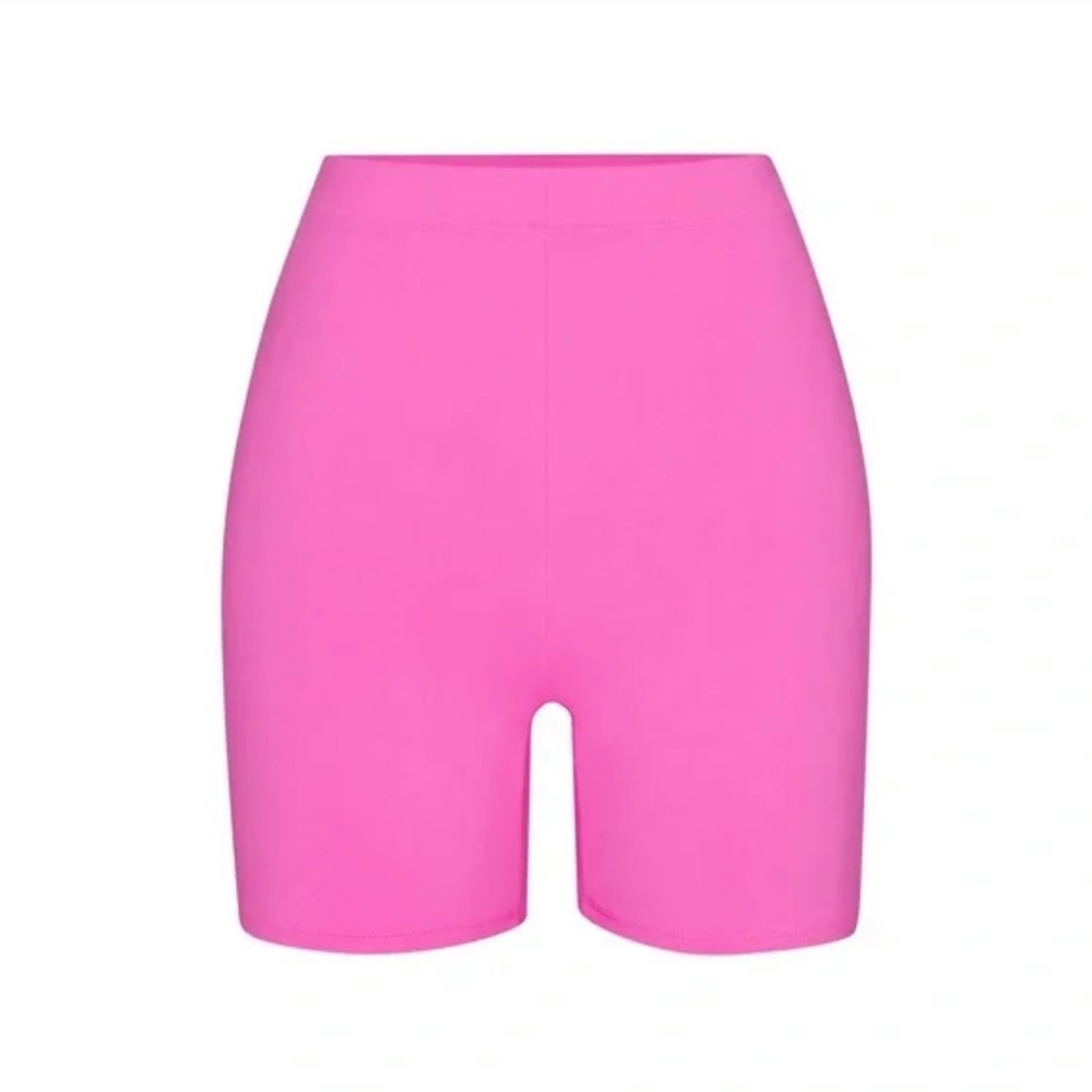 Skims taffy swim shirt size medium. Nwt, still in shipping plastic.